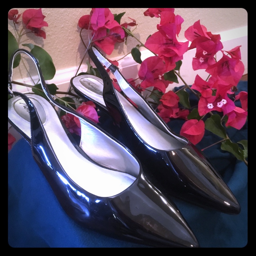 2 inch Black trotter shoes with 2 inch heel, wide